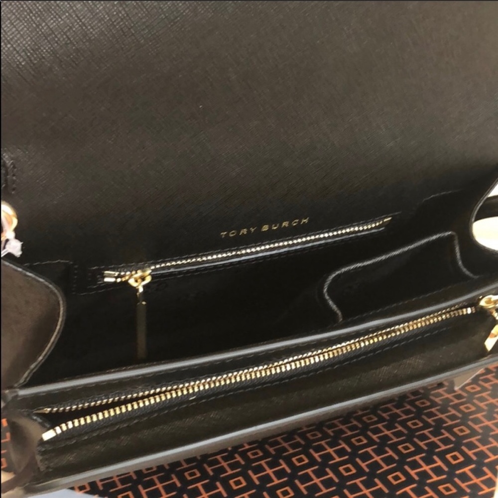 Tory Burch - Picture 3 of 8
